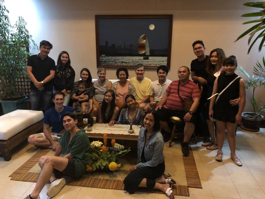 42406278_10155726217438639_6638970535587872768_n